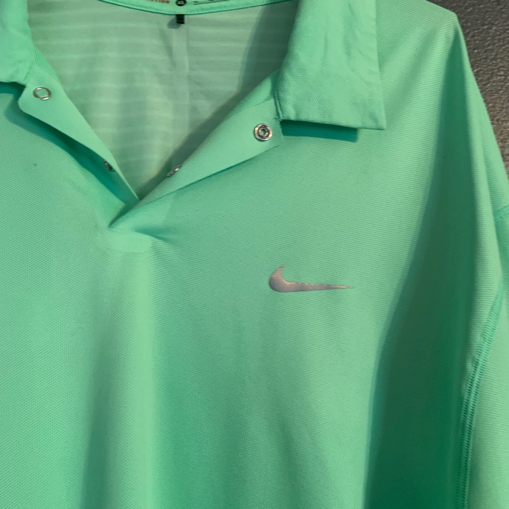 Tiger Woods Collection Nike Light Green Golf Shirt